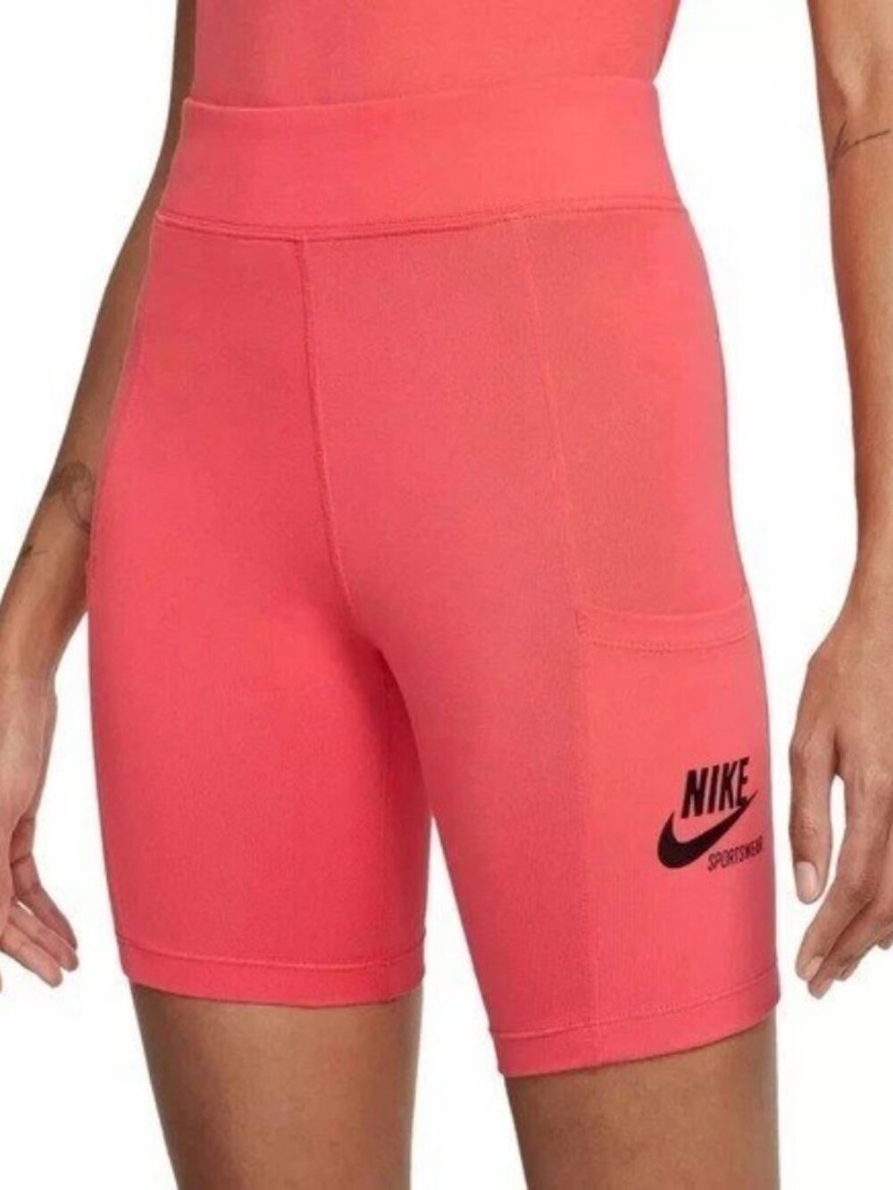 NWT Nike Sportswear Heritage Bike Shorts - Pink - Women's Small